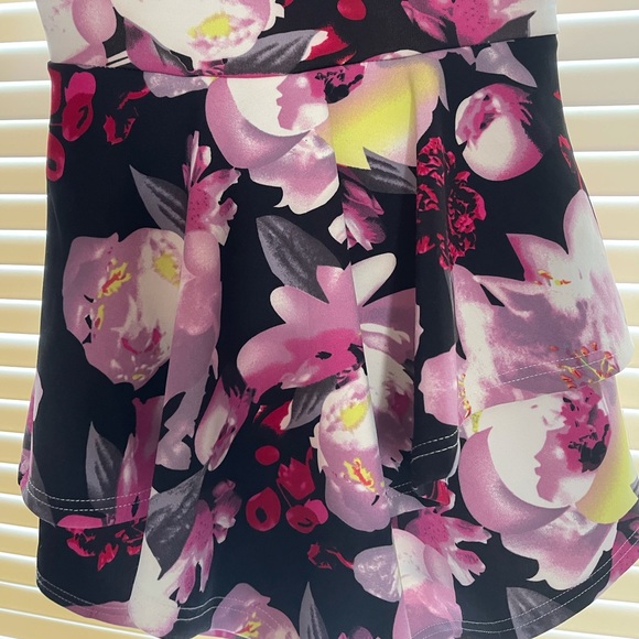 Romper - Picture 2 of 6